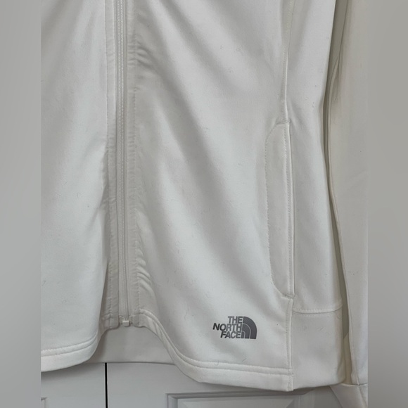 NWT white northface zip up- size small - Picture 2 of 5